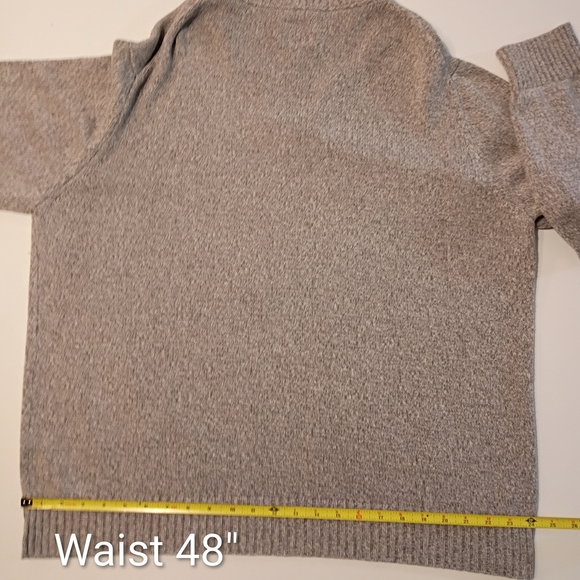 St. John's Bay Gray Sweater - Picture 7 of 16